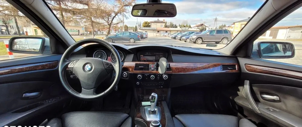 BMW Seria 5 cena 31000 przebieg: 339000, rok produkcji 2008 z Bełchatów małe 562